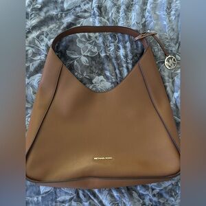 Michael Kors Raquel Large Hobo NWT